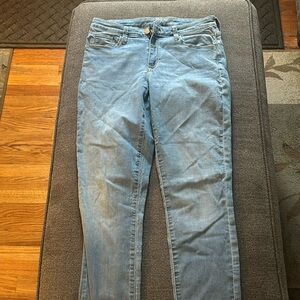 Universal Thread Women’s Mid Rise Skinny Jeans